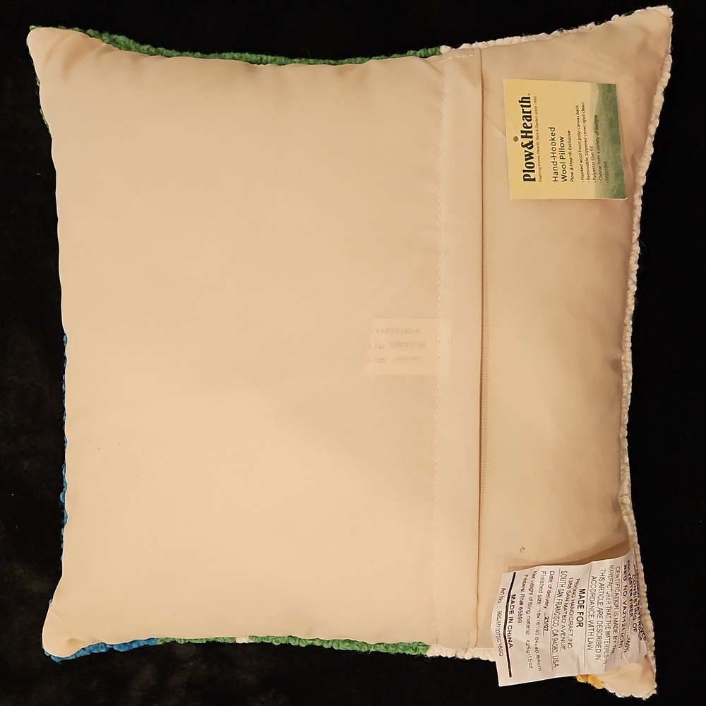 NWT Plow & Hearth Holiday Labrador Dog Wool Throw Pillows - Set Of 2 - Picture 4 of 11